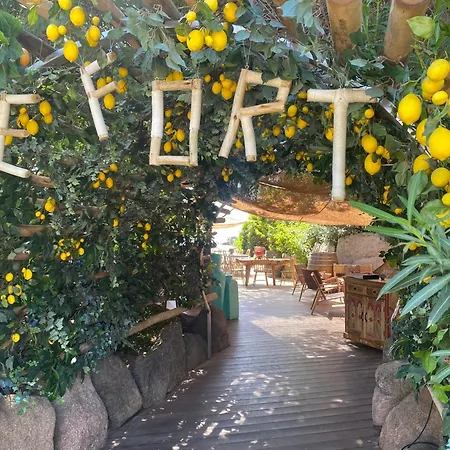 Semesterbostad Mini En Duplex Vue A 500 M De La De Santa Giulia Porto-Vecchio (Corsica)